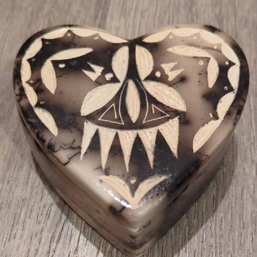 Navajo Horse Hair Vail Pottery Heart Trinket Jewelry Box